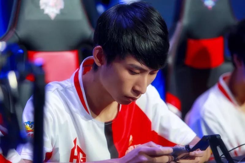哈登的成长