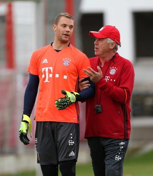 他的全名是 他的全名是