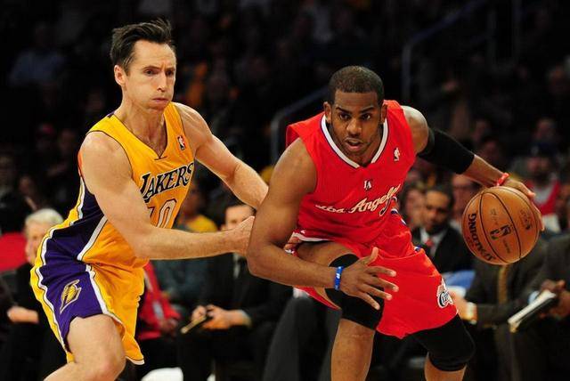 他以一記精 他以一記精